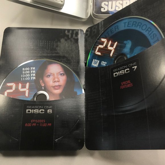 24 Season 1 DVD Tin Box Preowned Needs Batteries For The Display - Picture 8 of 9